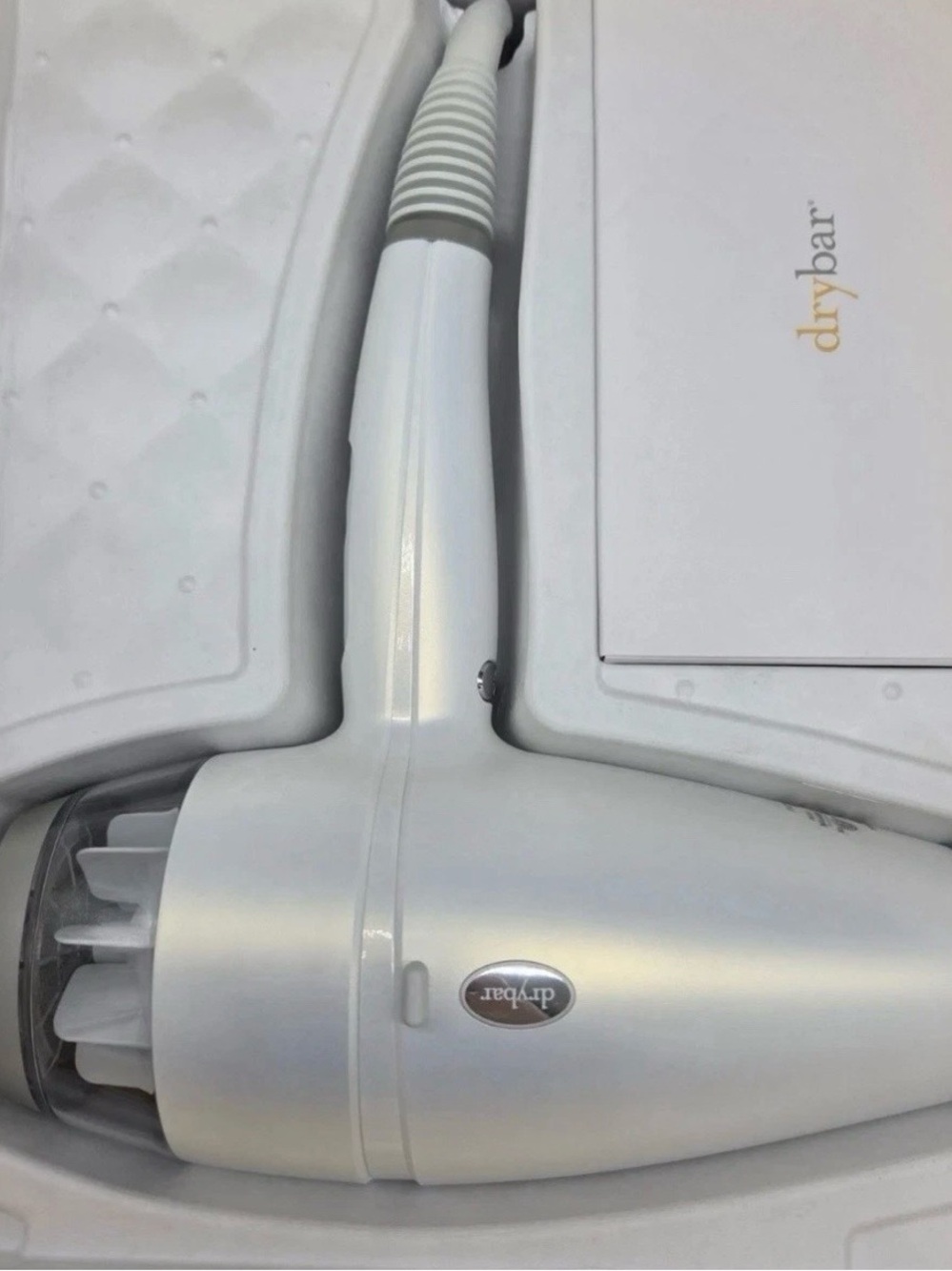 Drybar 1875 Watt Reserve Ultralight Anti-Frizz Blow Dryer White NEW - Picture 2 of 9
